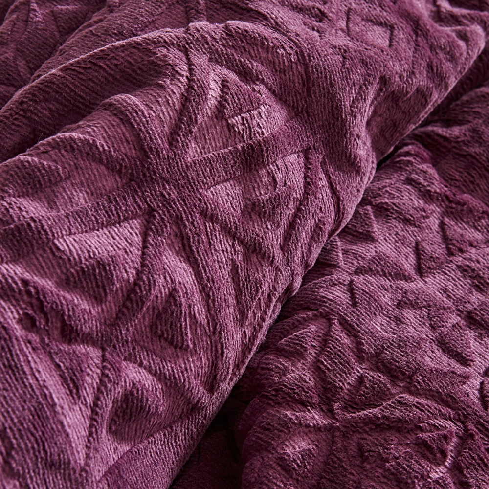 Karaca Home Blair Çift Kişilik Embos Battaniye Mürdüm 200x220 cm görseli 6