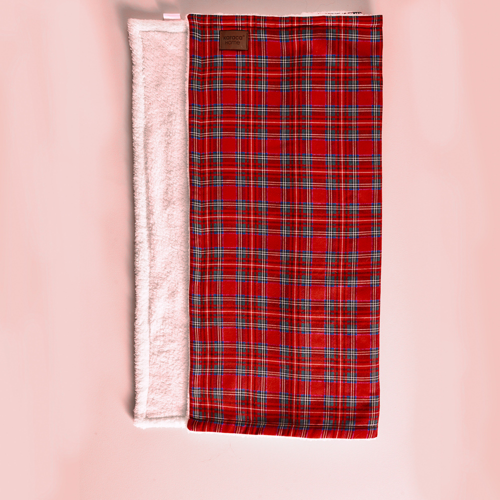 Karaca Home X Pati Wish Kırmızı Ekose Pet Battaniye 70x100 cm görseli 4