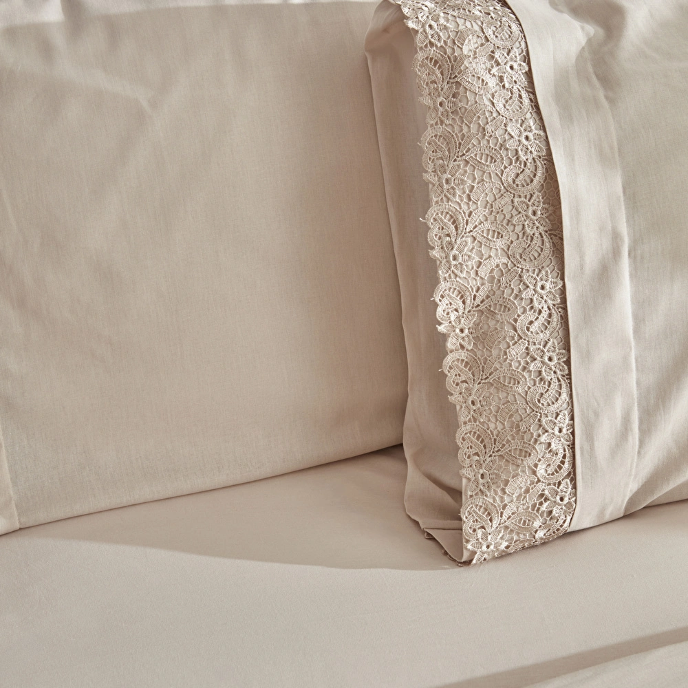 Karaca Home Scarlett 8 Parça Ceyiz Seti Gold görseli 9