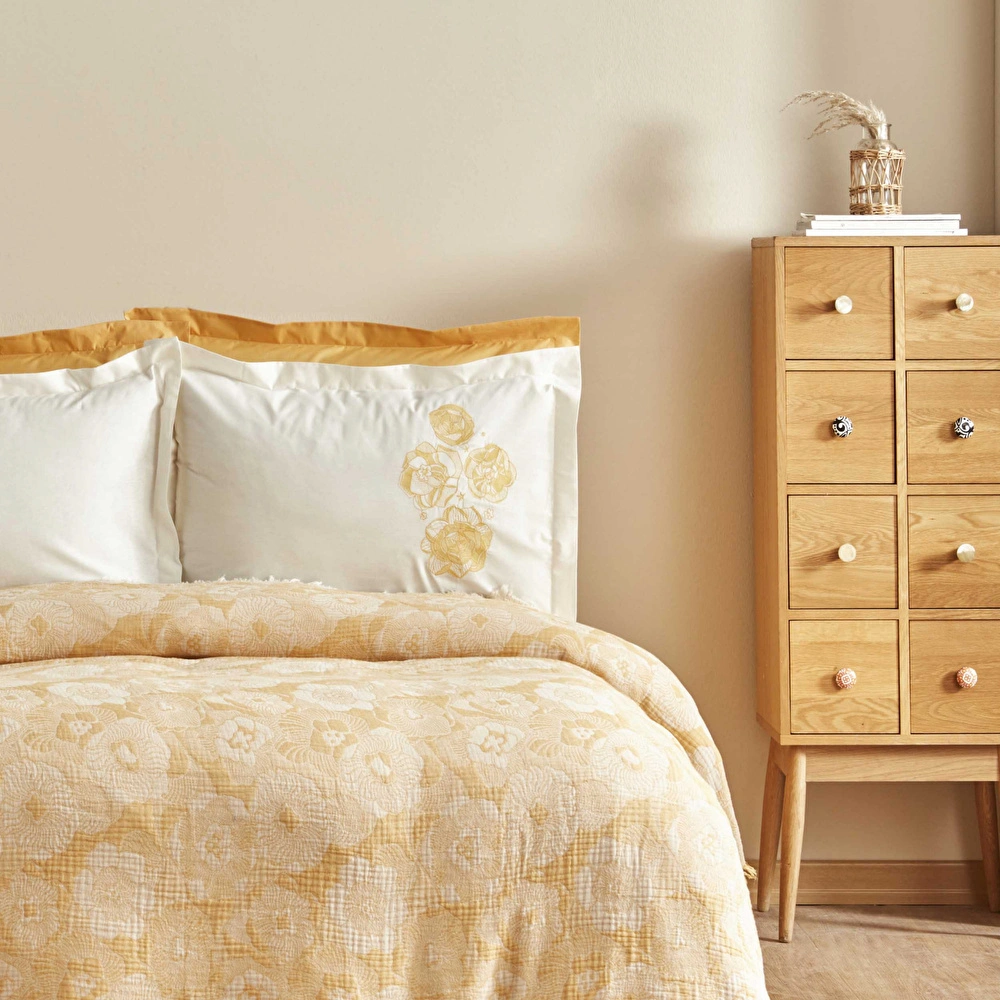 Karaca Home Misty Nakışlı Müslin Çift Kişilik Pike Yatak Örtüsü Seti Somon görseli 2
