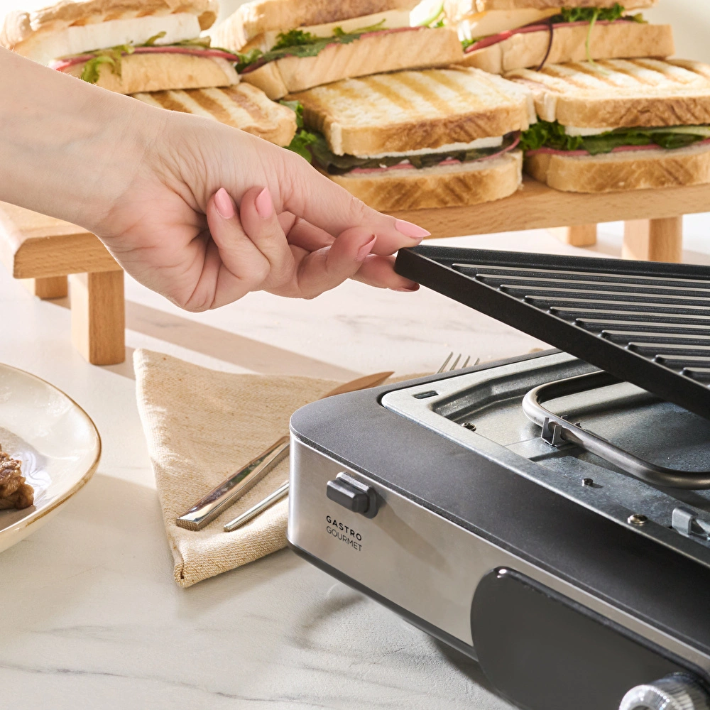 Karaca Gastro Gourmet Döküm Izgara ve Tost Makinesi Inox 6 Dilim Kapasiteli görseli 2