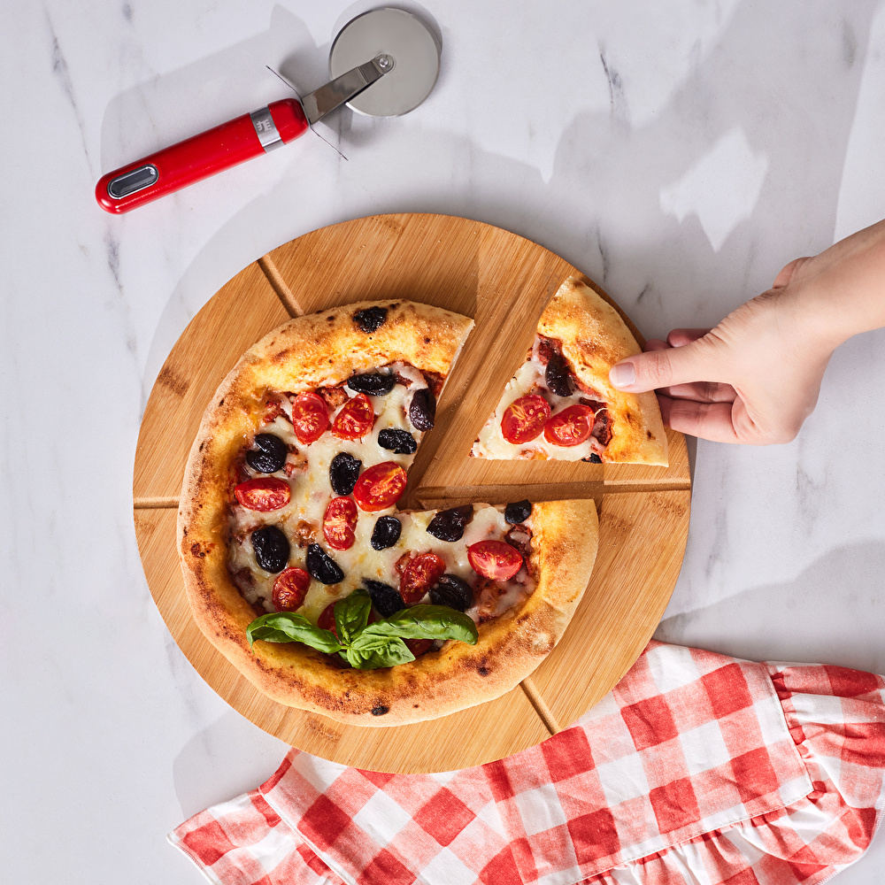 Karaca Bambu Lezza Pizza Kesme Tahtası ve Sunumluk thumbnail 3