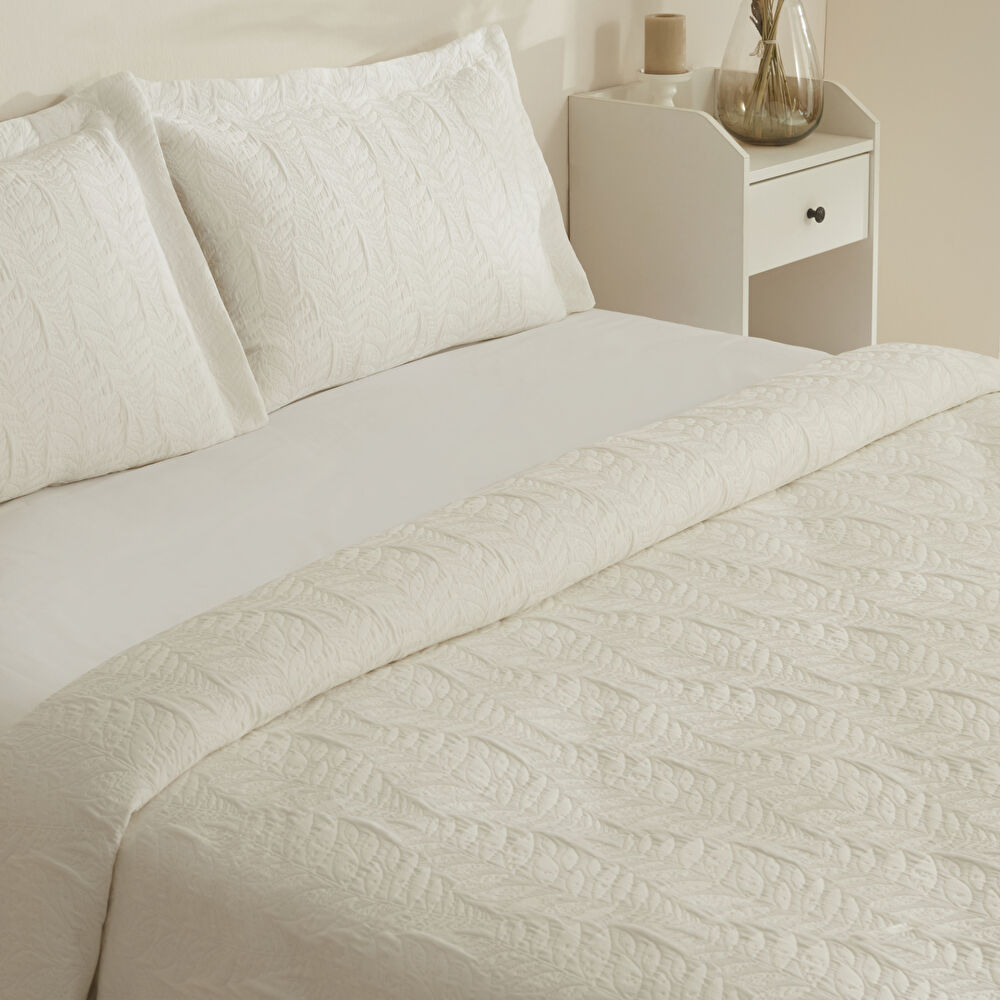 Karaca Home Serenity Çift Kişilik Yatak Örtüsü Seti Beyaz thumbnail 3