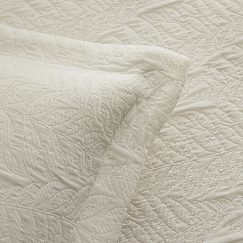 Karaca Home Serenity Çift Kişilik Yatak Örtüsü Seti Beyaz thumbnail 4