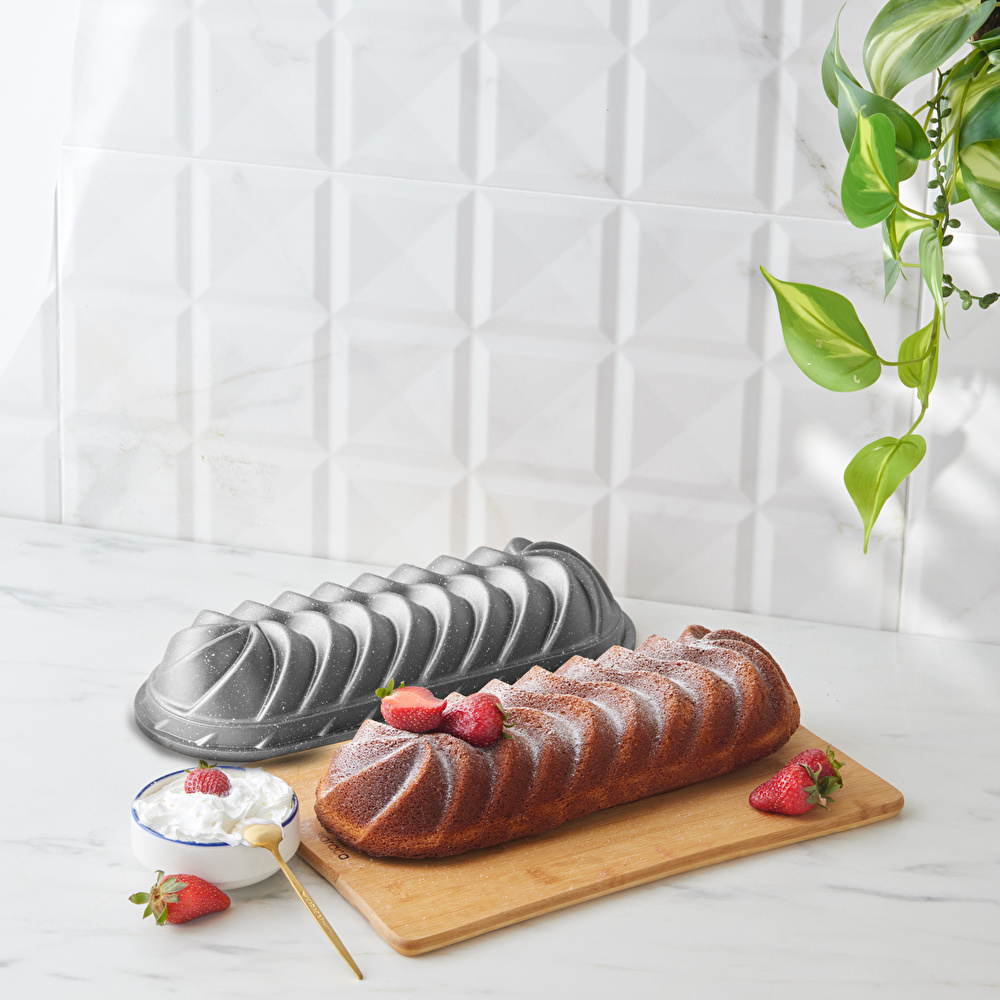 Karaca Cake Pro Vera Döküm Kek Kalıbı Antrasit 35 cm görseli 1