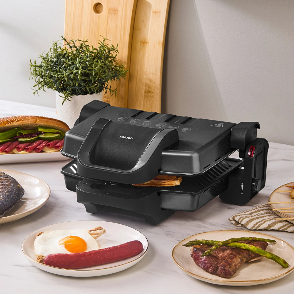 Karaca Future 4 Dilim Kapasiteli Tost Makinesi Shiny Black 1800W görseli 3