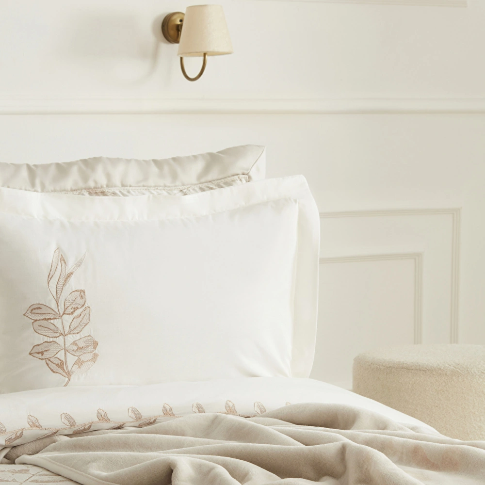Karaca Home Gardenia 8 Parça Çeyiz Seti Bakır görseli 5