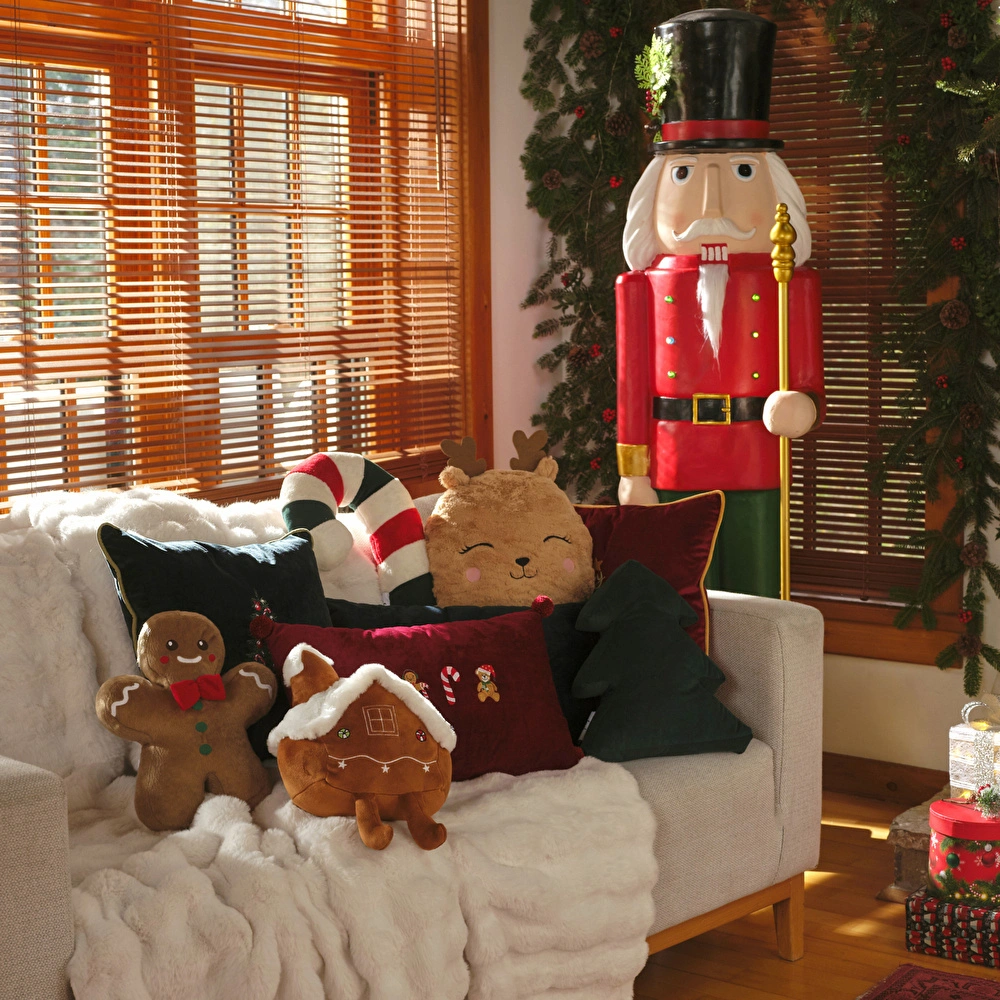 Sarah Anderson New Year Yılbaşı Ginger Home Şekilli Kırlent görseli 3