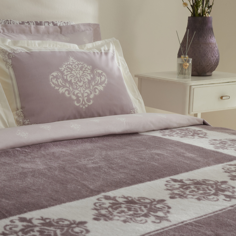 Karaca Home Timeless 8 Parça Çeyiz Seti Mürdüm görseli 3