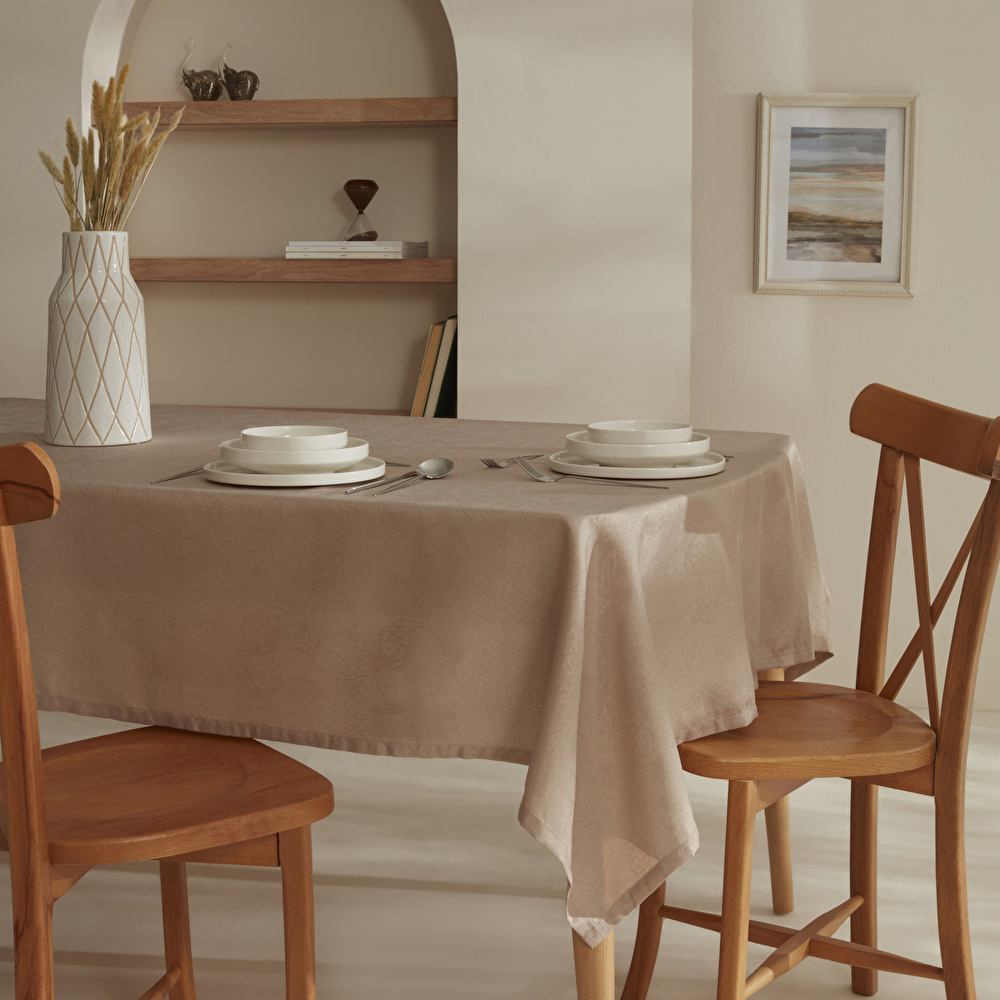 Karaca Home Elizabeth Masa Örtüsü Bej görseli 2