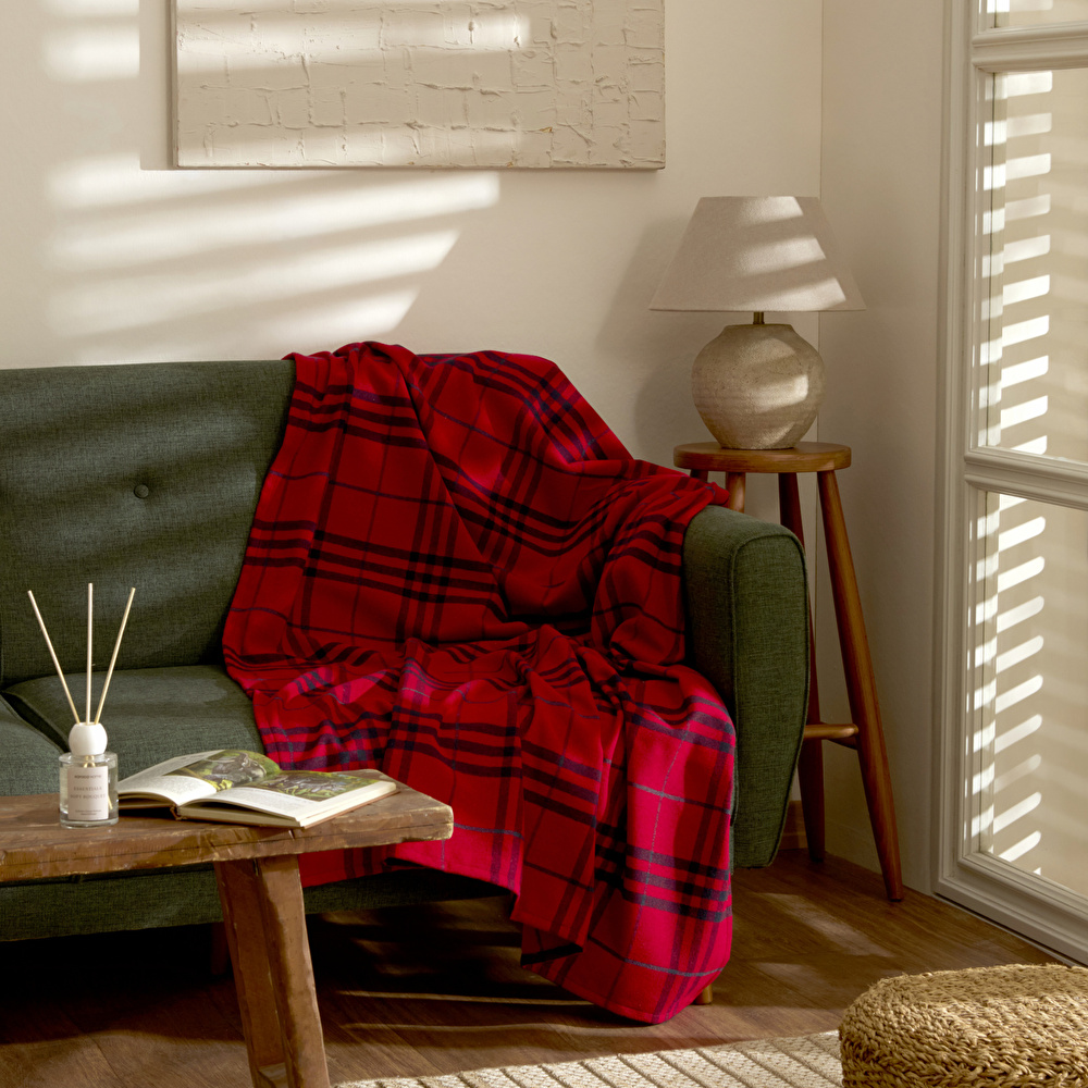 Karaca Home Flanel Throw Tv Battaniyesi Kırmızı görseli 1