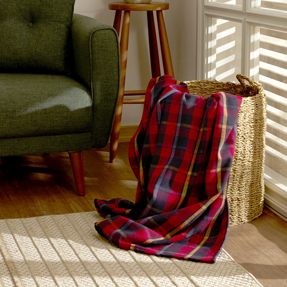 Karaca Home Flanel Throw Tv Battaniyesi Koyu Kırmızı görseli 1