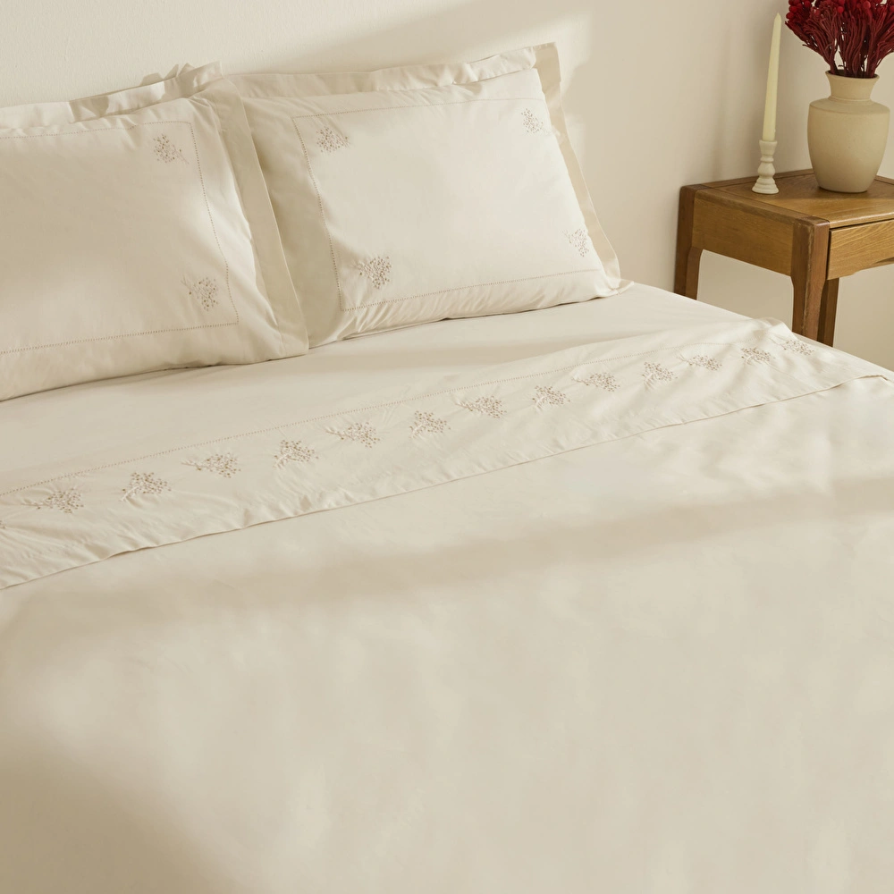 Karaca Home Brodeli Rayas %100 Pamuk Nakışlı Çift Kişilik Nevresim Takımı Bej görseli 3
