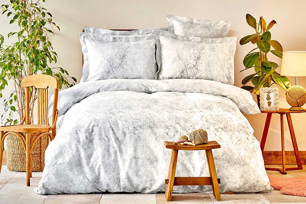 Karaca Home Kaori Gri Saten Çift Kişilik Nevresim Takımı görseli 1