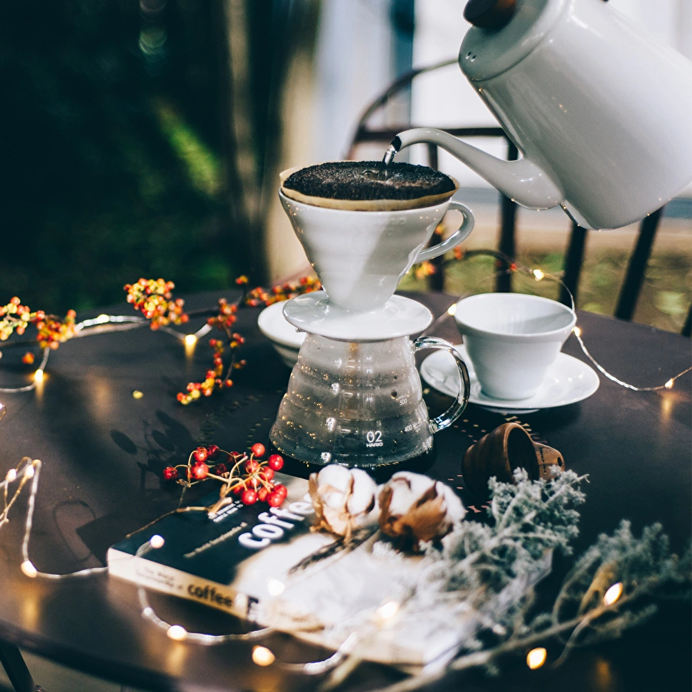 Hario Dripper V60 02 Ceramic Beyaz görseli 5