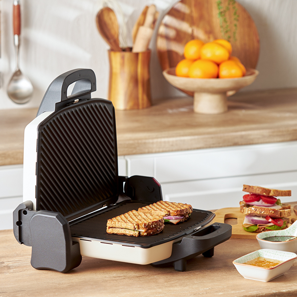 Homend Toastbuster 1337H 4 Ekmekli Tost Makinesi Krem görseli 1
