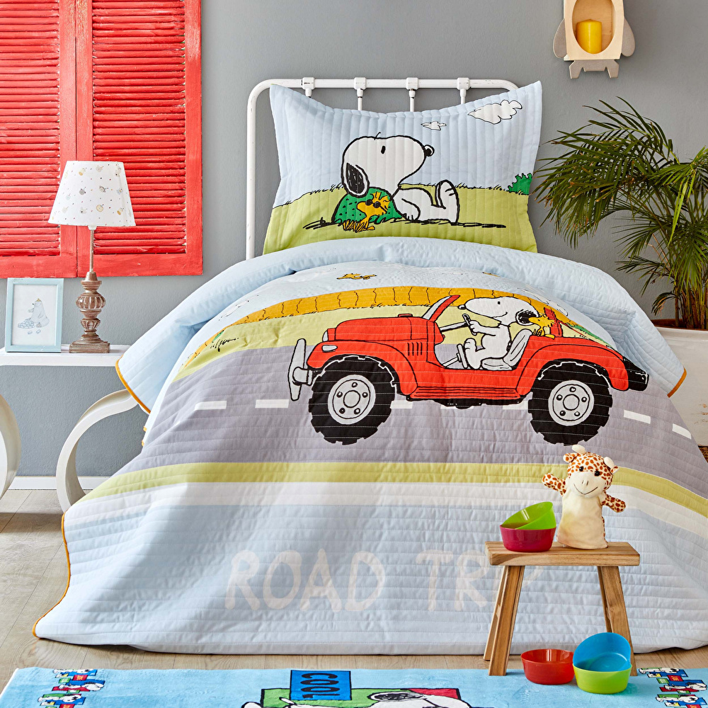 Peanuts by Karaca Home Snoopy Road Trip Yatak Örtüsü Seti görseli 1