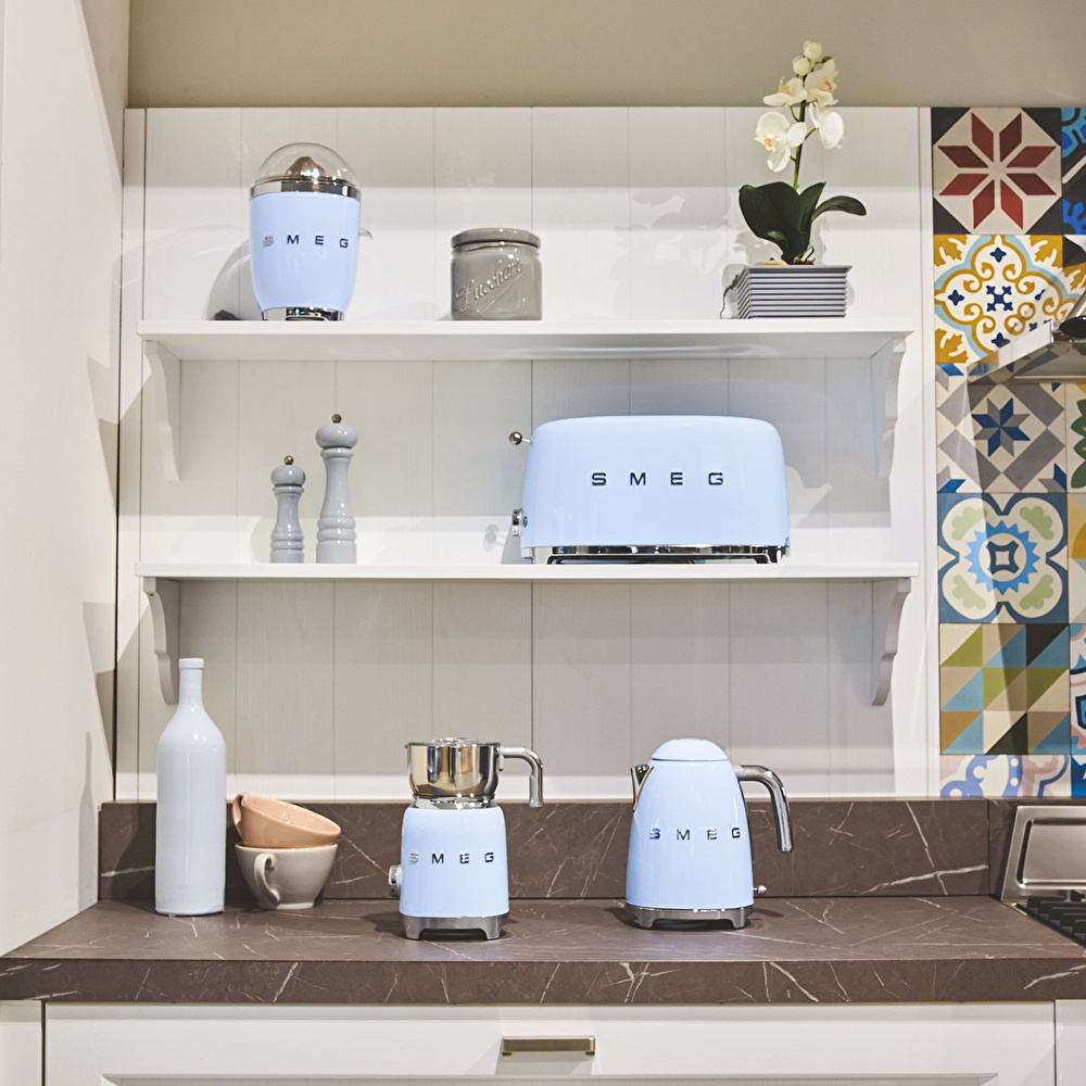 Smeg Kettle Blue görseli 5