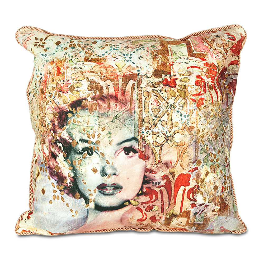 Baci Milano Memories Marilyn Kadife Yastık 60 cm x 60 cm  görseli 1