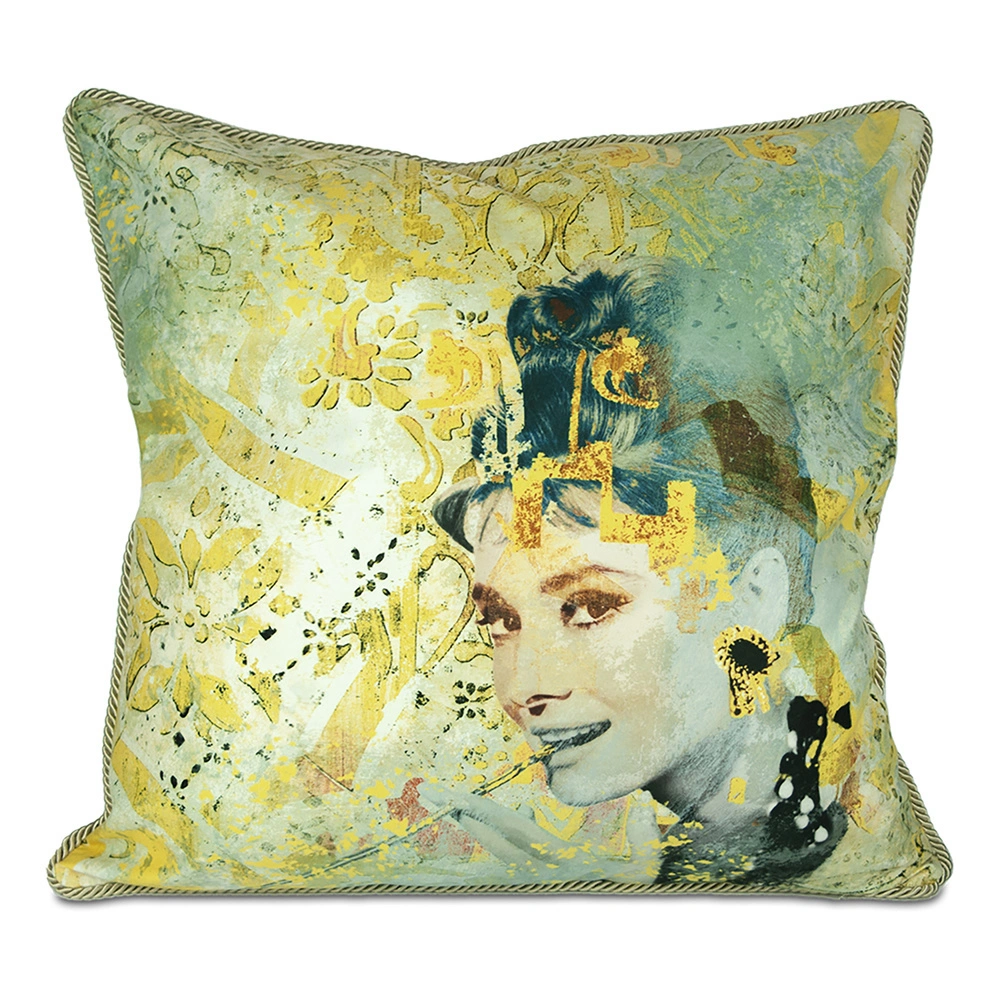 Baci Milano Memories Audrey Kadife Yastık 60 cm x 60 cm görseli 1