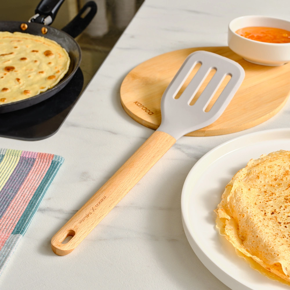 Karaca x Refika Gadgets Ahşap Saplı Silikon Oluklu Spatula görseli 1