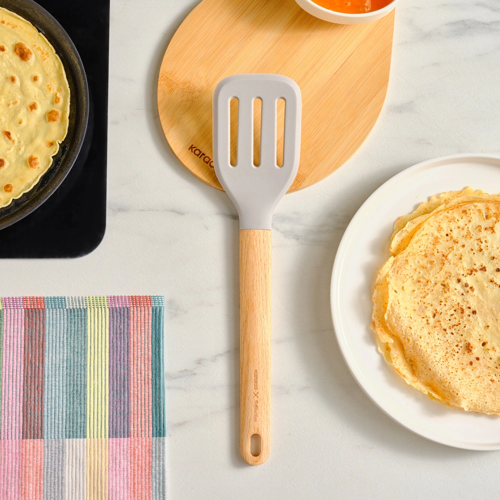 Karaca x Refika Gadgets Ahşap Saplı Silikon Oluklu Spatula görseli 2