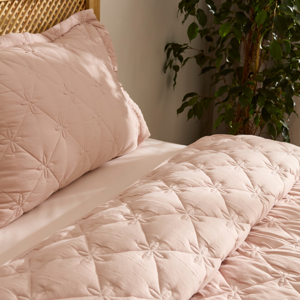 Kaşmir Home Lilly Çiçekli Çift Kişilik Yatak Örtüsü Takımı Pudra görseli 7