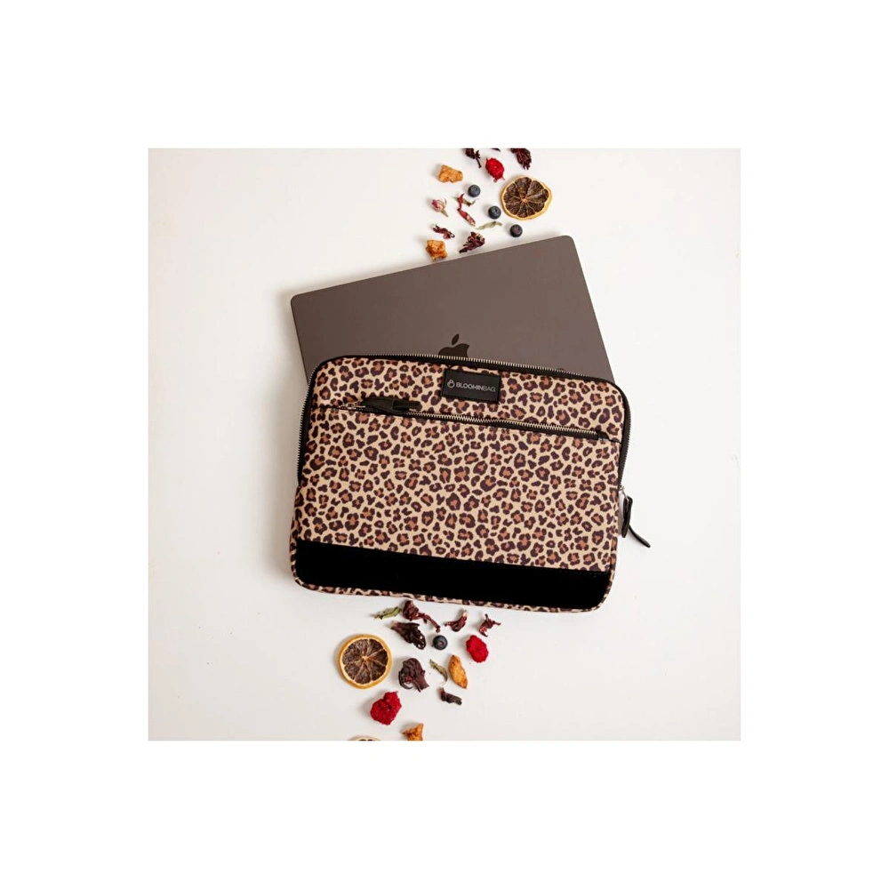 Bloominbag Earthy Leopard 15-16 Inç Laptop / Macbook Kılıf görseli 2
