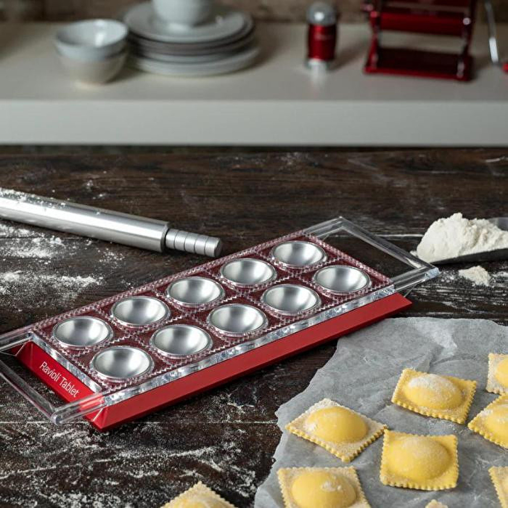 Marcato Design Ravioli Tablet Çıkarılabilir 10 Hazneli Ravioli Kalıbı Kırmızı Renk görseli 2