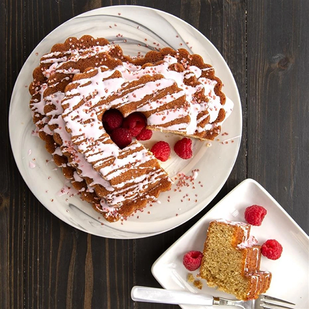 Nordicware Kalp Bundt Kek Kalıbı görseli 4