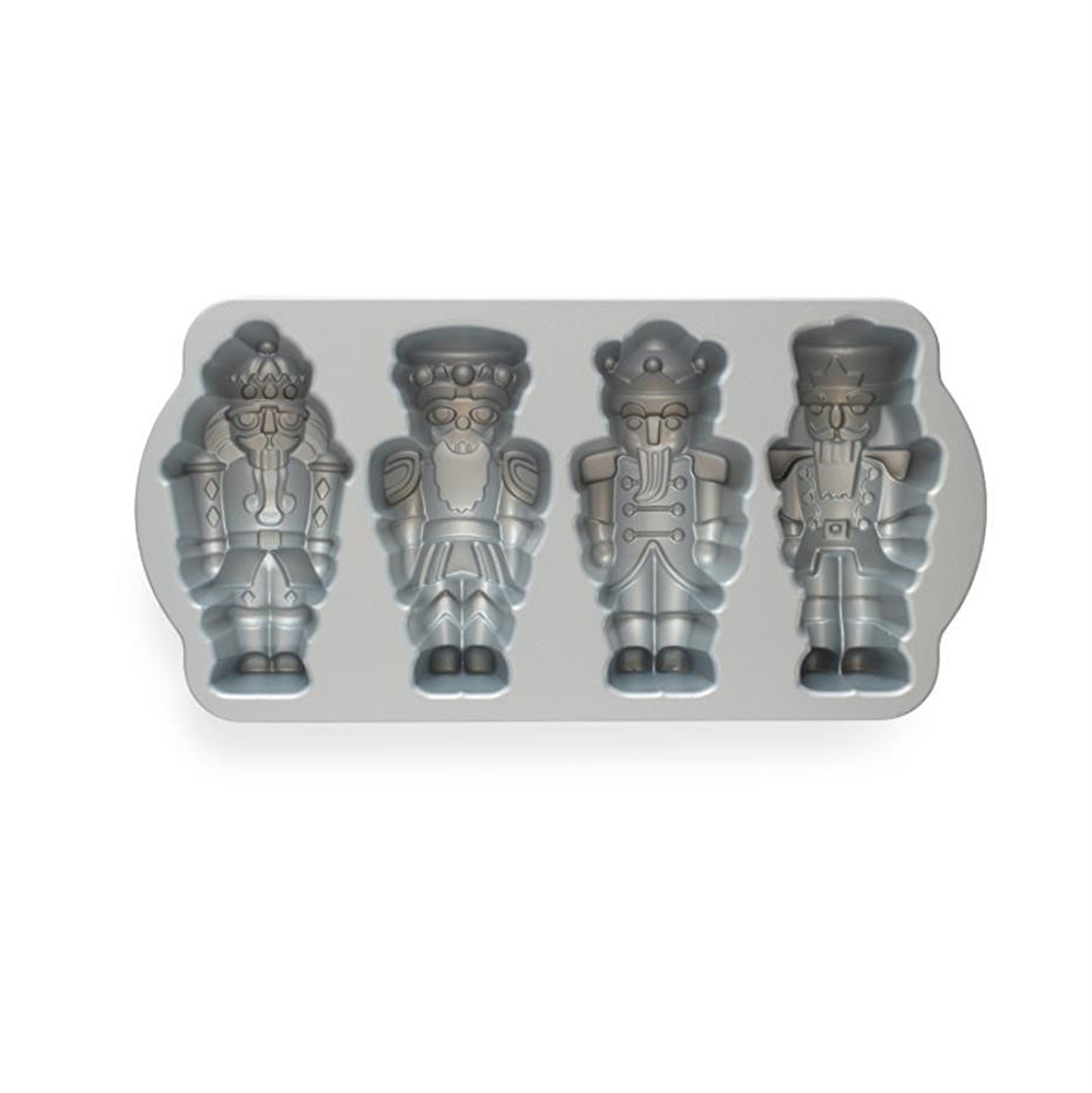 Nordicware Nutcracker Mini Kek Kalıbı Platin görseli 2