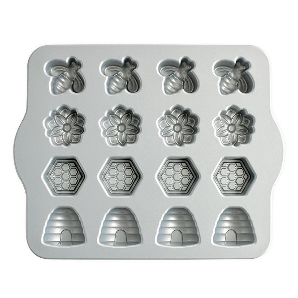 Nordicware Meşgul Arılar Mini Kek Kalıbı görseli 2