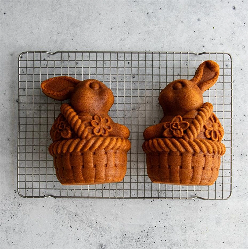 Nordicware Sepetteki Tavşan Kek Kalıbı görseli 4