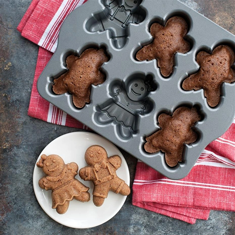 Nordicware Gingerbread Mini Kek Kalıbı görseli 3