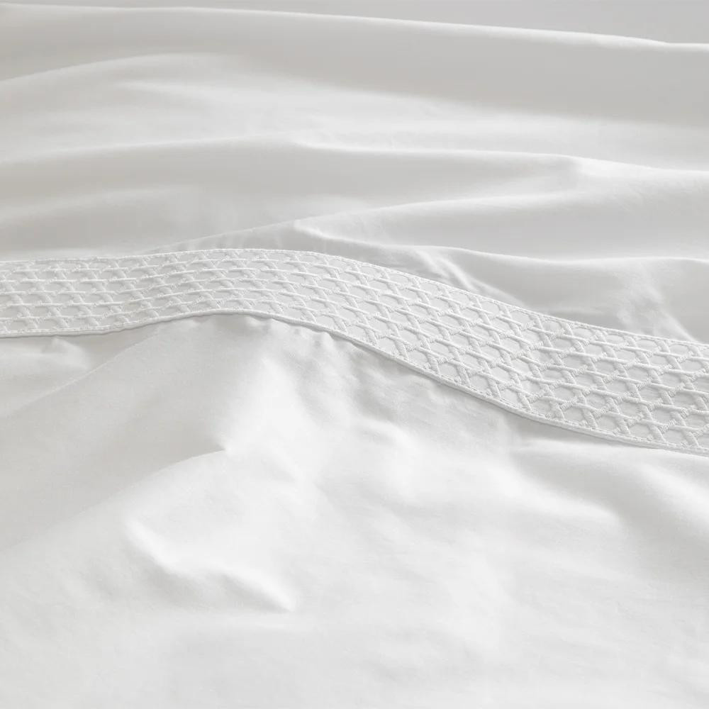 Penelope %100 Pamuk Saten Kumaş Nevresim Seti 240x220 Cm Beyaz - Regina Serisi görseli 4