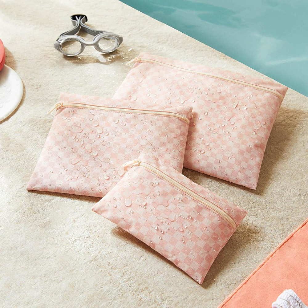 Ocean Home Textile 3'lü Su Geçirmez Pvc Astarlı Pembe Dama Desen Islak Kuru Çantası 20 X 13 / 24 X 20 / 30 X 24 Cm görseli 5