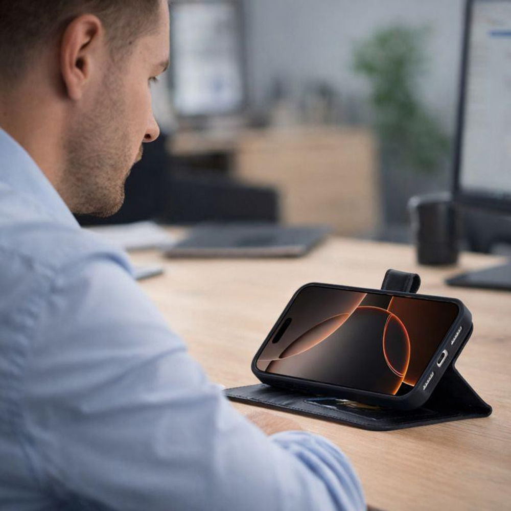 Bloominbag Bloomcase Magic Wallet Oynx Black Apple Iphone 17e / 16e (6.1") Hakiki Deri Çıkarılabilir Cüzdanlı Telefon Kılıfı görseli 3
