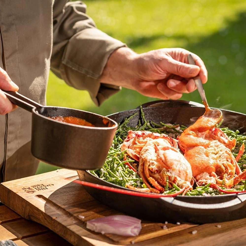 Big Green Egg Döküm Demir Sos Tenceresi Ve Fırçası görseli 4
