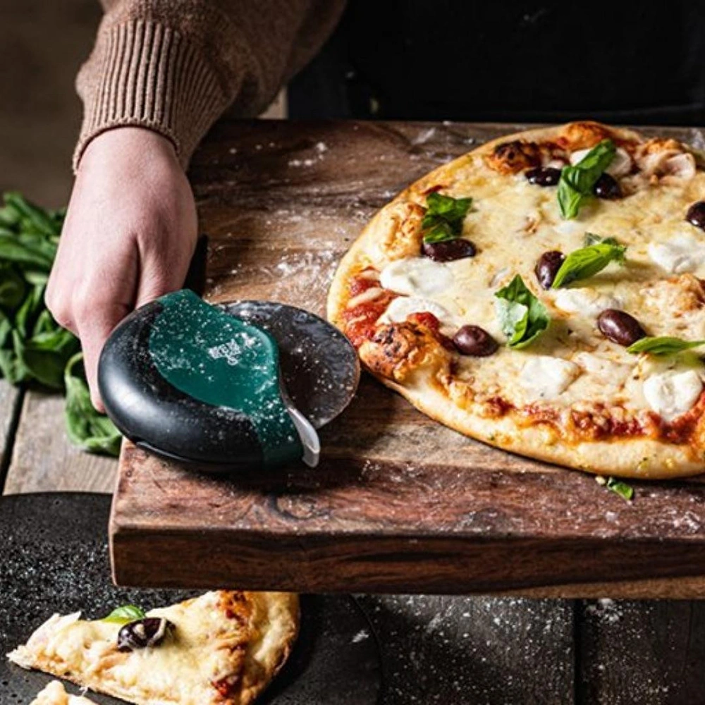 Big Green Egg Compact Pizza Kesici görseli 4