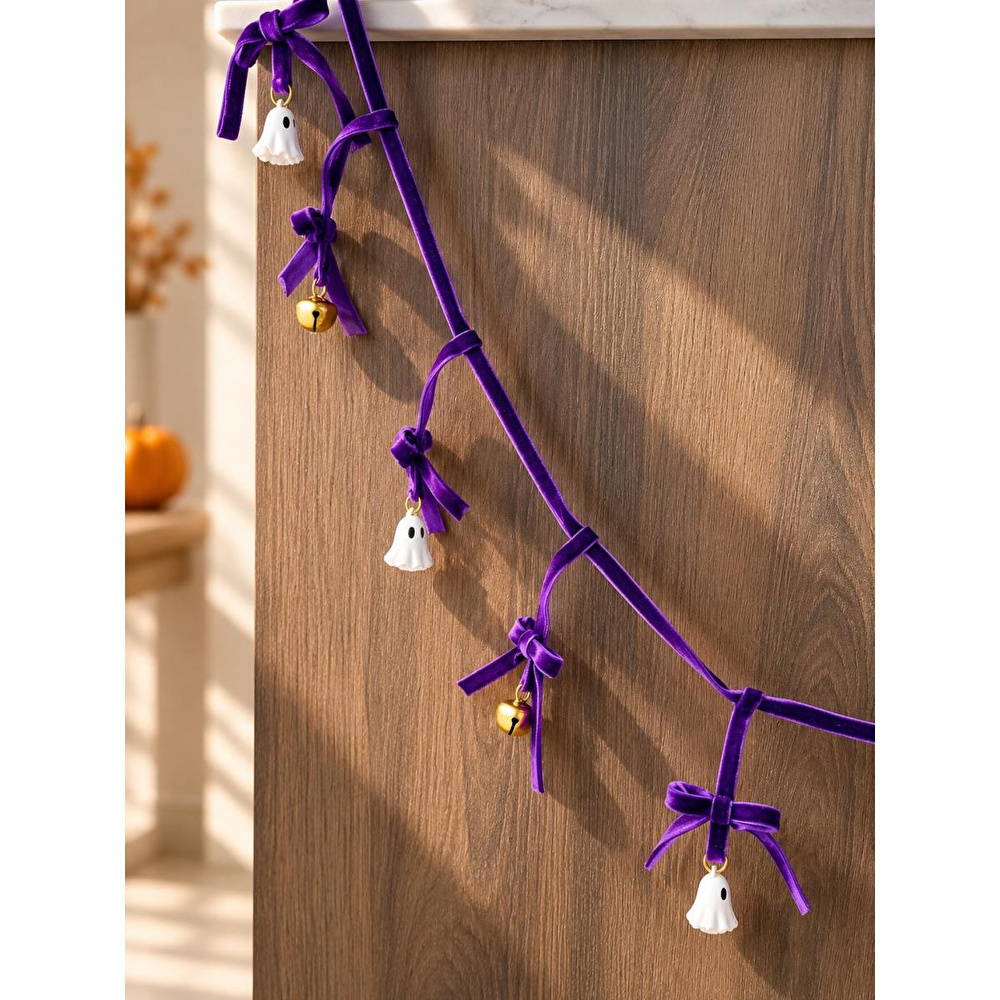 Beige & Stone 1 Metre Mor Fiyonklu Halloween Dekoratif Süs Zinciri – Hayalet Ve Çan Figürlü Cadılar Bayramı Asma Süsü görseli 2