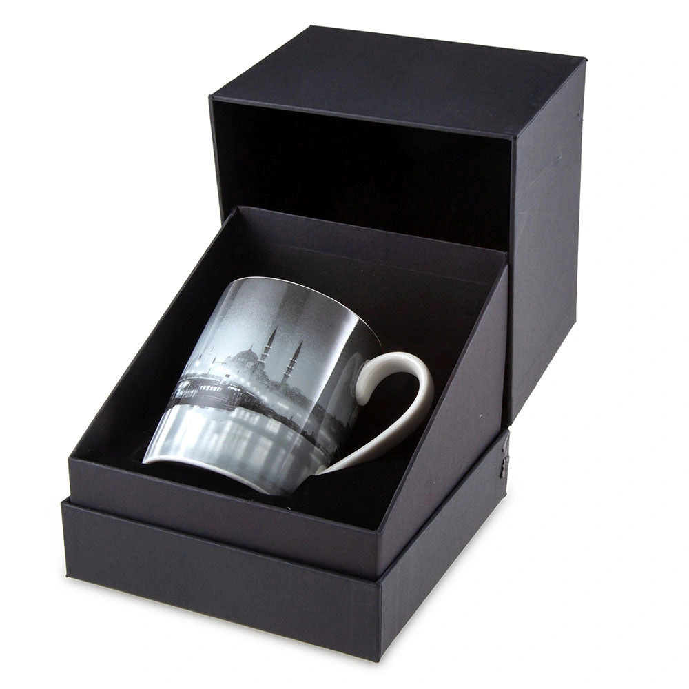 Jumbo X İstanbul Modern Othmar Pferschy,Galata Köprüsü’nde Gece Mug görseli 5