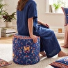 Baci Milano Dolce Far Niente Desenli Mavi Kadife Dokulu Puf Ø 45 cm; H 45 cm