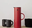 Stelton EM77 Karaf Termos 1 L Kırmızı