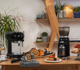 SMEG KAHVE ÖĞÜTME MAKİNASI BLACK CGF01BLEU