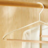 Ocean Home Textile 8'li Ahşap Destekli Omuz Formlu Beyaz Renk Kauçuk Kaplamalı Metal Giysi Askısı 21.5 X 42 X 0.5 Cm