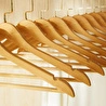 Ocean Home Textile 12'li Altın Kancalı Ahşap Görünümlü Plastik Giysi Askısı 25 X 44.5 X 1 Cm