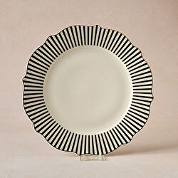 Karaca New Romantic İnce Çizgili Pasta Tabağı 21 cm Kırmızı