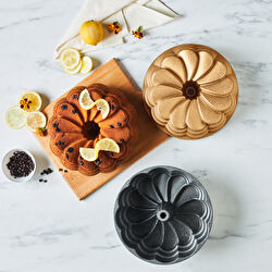 Karaca Garcia Döküm Kek Kalıbı Rose 25,5 Cm Rose Gold