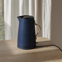 Stelton Emma Elektrikli Kettle 1,2 L Koyu Mavi