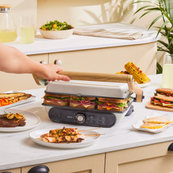 Karaca Gastro Grill Glass Premium 2400w Döküm Tost Makinesi Star Gold 50. Yıl 6 Dilim Kapasiteli